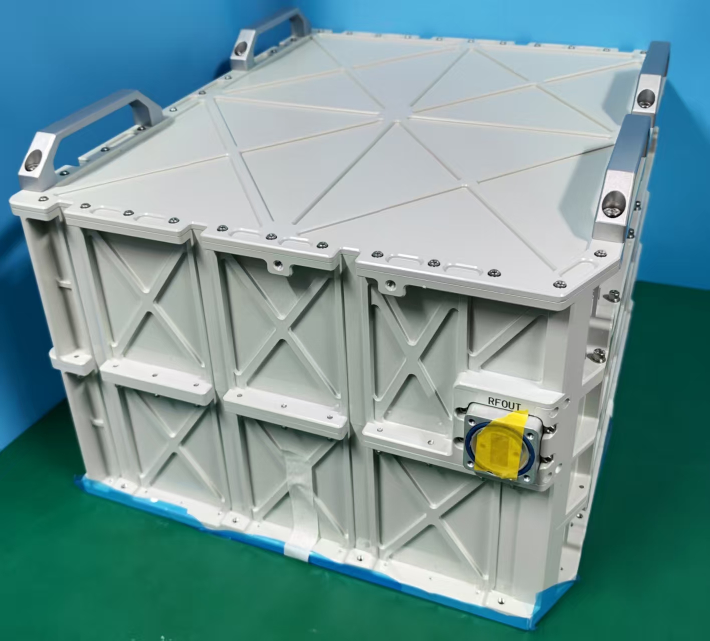 TOPMW has Developed a New High-Power X-Band Amplifier Unit with 6000 W Peak Output